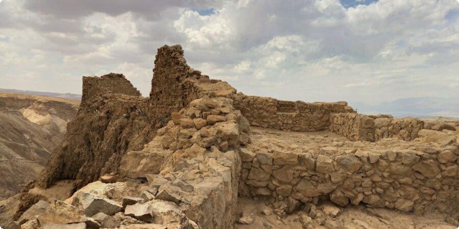 Auferstehung aus der Wüste: Eine Reise durch die archäologischen Wunder des Masada-Nationalparks